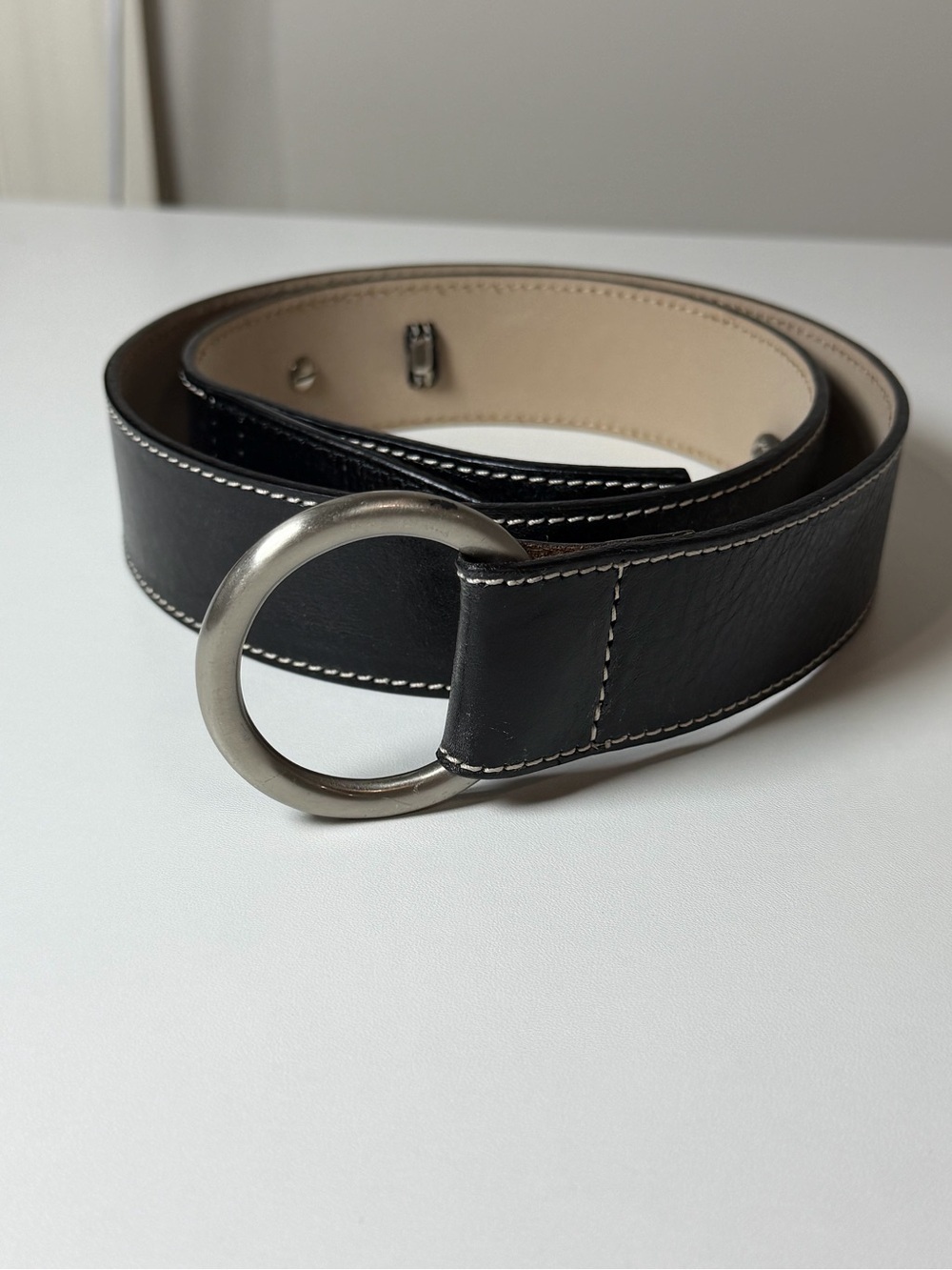 Ann Taylor Size Medium Black Genuine Leather O-Ring Belt Made in Italy Luxury